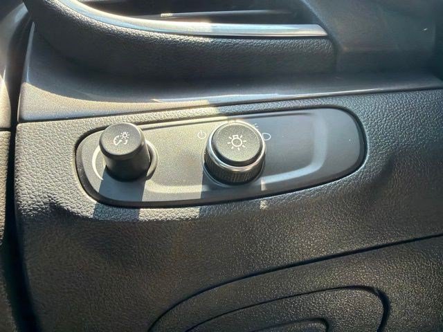Used 2018 Buick Encore Preferred FWD image 28