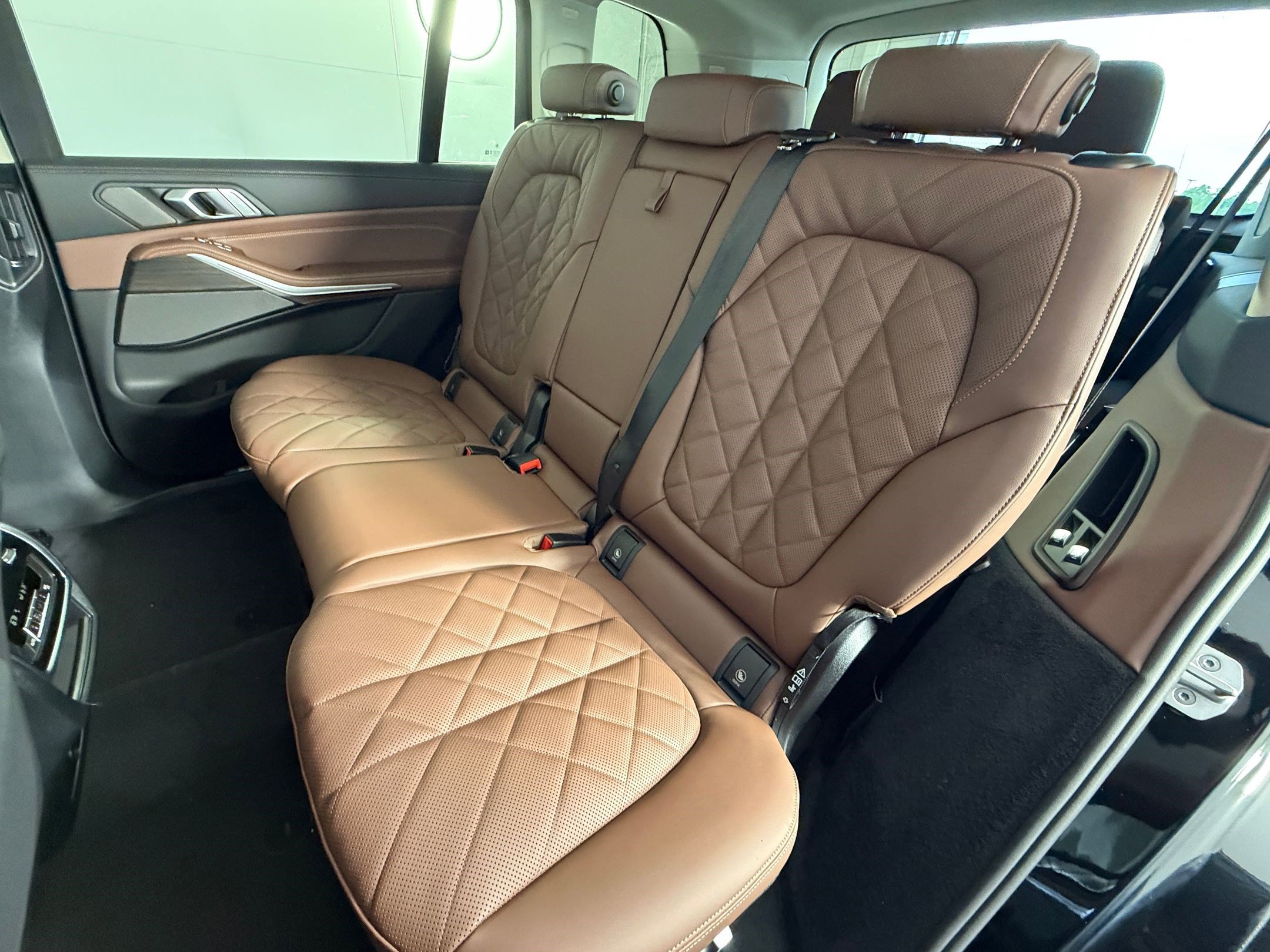 New 2027 BMW X7 xDrive40i image 14