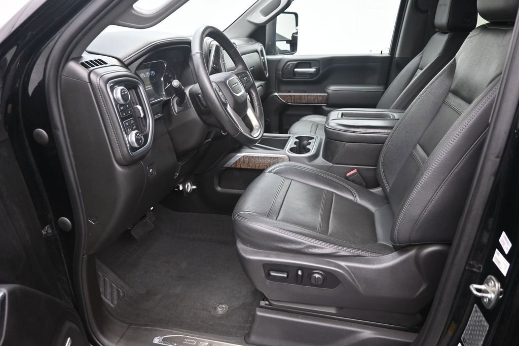 Used 2021 GMC Sierra 3500 Denali w/ Denali Ultimate Package AWD/4WD image 10