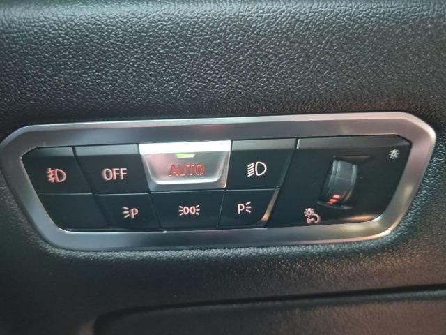 Used 2019 BMW X7 xDrive50i w/ M Sport Package AWD/4WD image 41