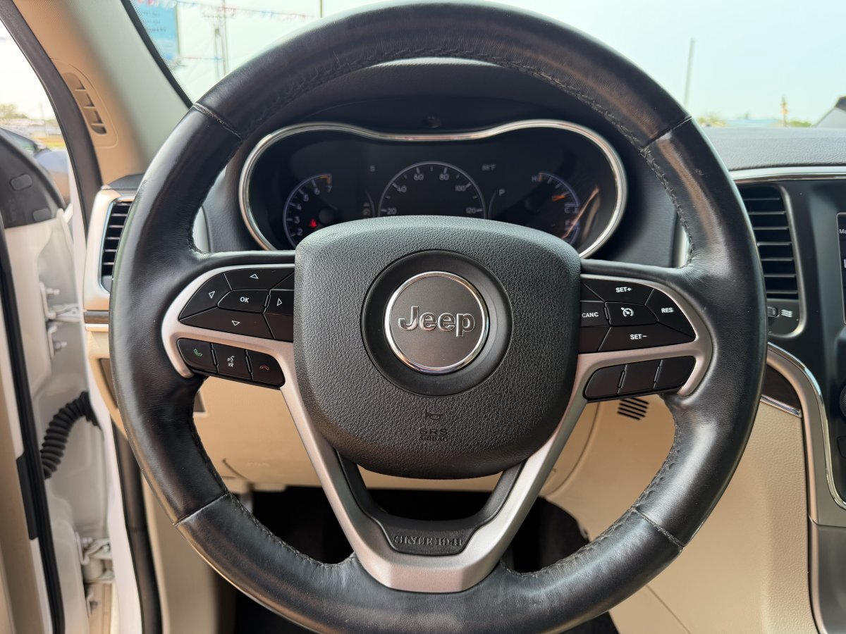 Used 2018 Jeep Grand Cherokee Limited RWD image 35