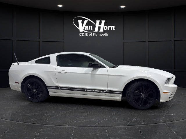 Used 2013 Ford Mustang Coupe w/ V6 Performance Pkg RWD image 8
