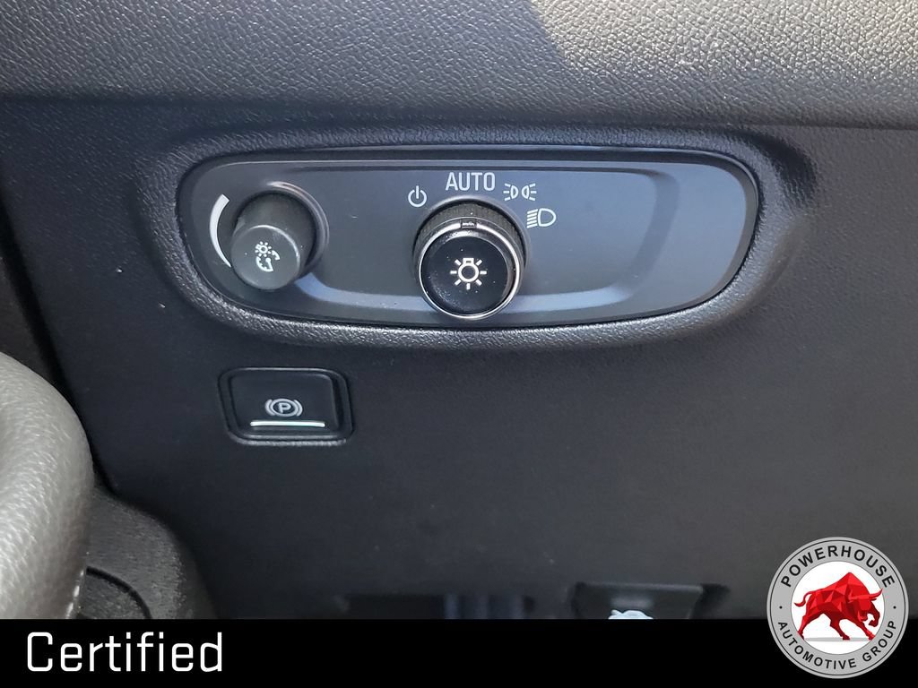 Used 2022 GMC Terrain SLE w/ Driver Convenience Package FWD image 28