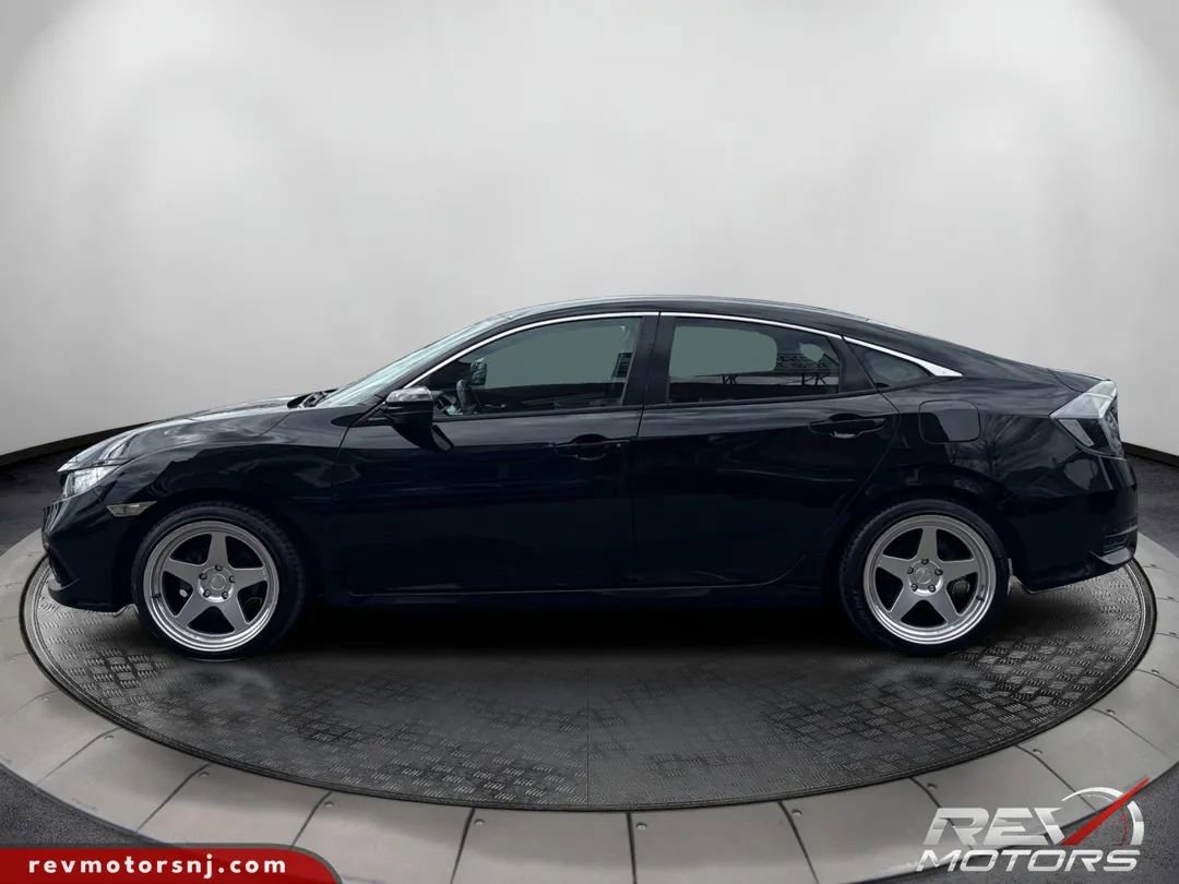 Used 2019 Honda Civic Sport image 2