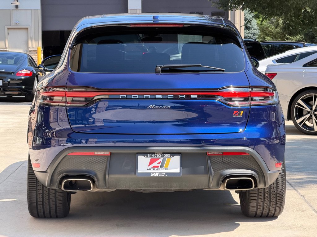 Used 2022 Porsche Macan AWD/4WD image 8