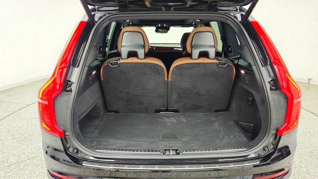 Used 2022 Volvo XC90 T6 Momentum w/ Advanced Package AWD/4WD image 21