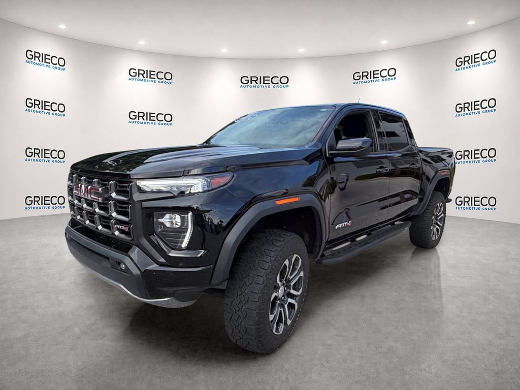 Used 2023 GMC Canyon AT4 w/ AT4 Premium Package AWD/4WD image 3