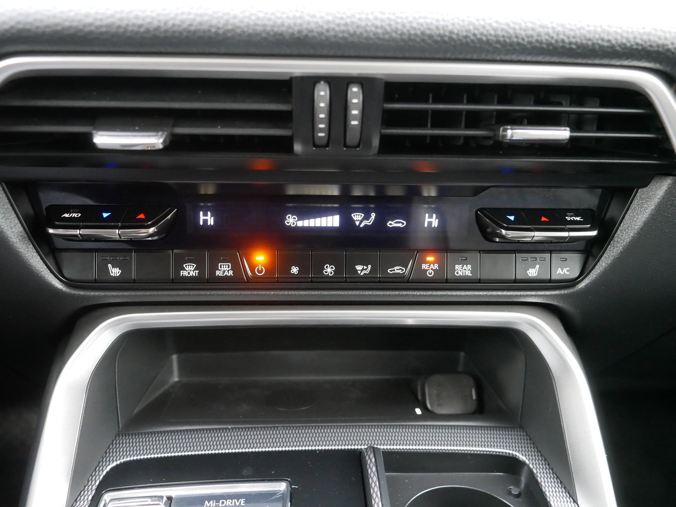 Used 2025 MAZDA CX-90 3.3 Turbo w/ Premium Sport Pkg image 23