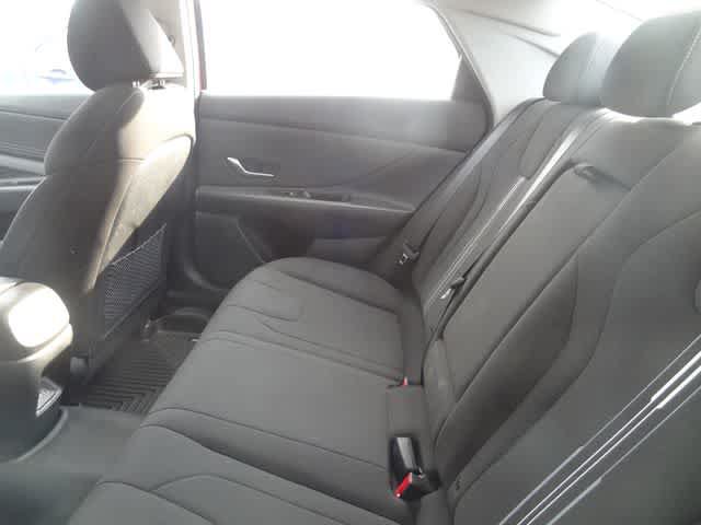Used 2024 Hyundai Elantra SEL w/ Convenience Package FWD image 10