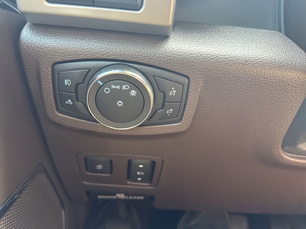 Used 2022 Ford F350 King Ranch w/ King Ranch Ultimate Package AWD/4WD image 33