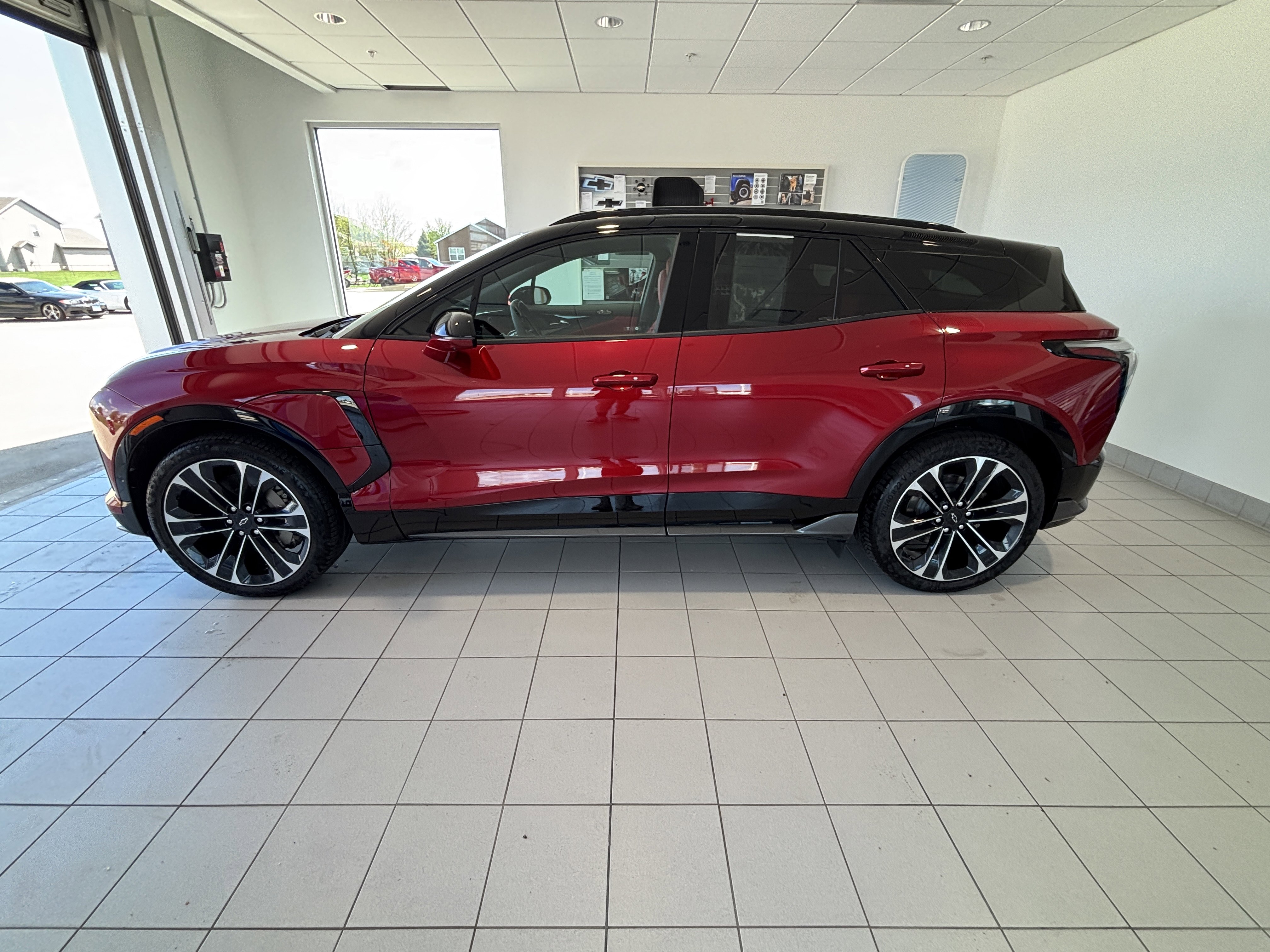 Used 2025 Chevrolet Blazer EV SS image 2