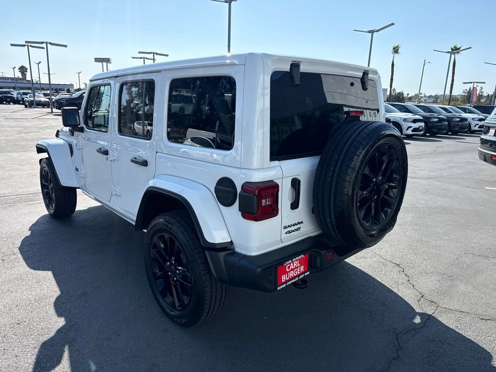 Certified 2025 Jeep Wrangler Unlimited Sahara w/ Safety Group AWD/4WD image 5