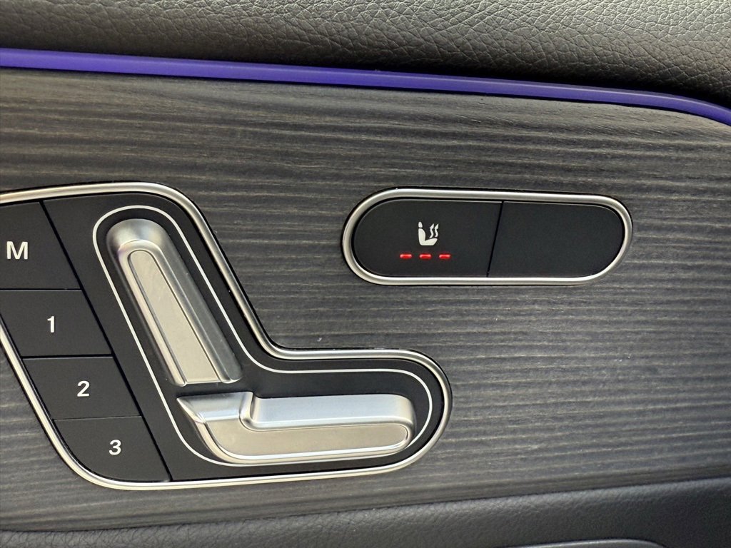 Used 2024 Mercedes-Benz GLB 250 image 16