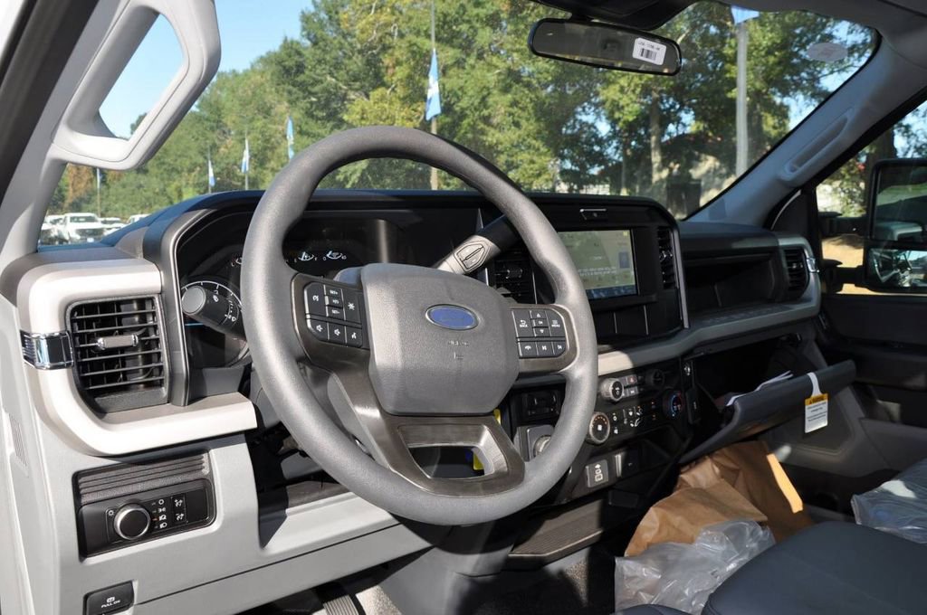 New 2026 Ford F350 XL image 5