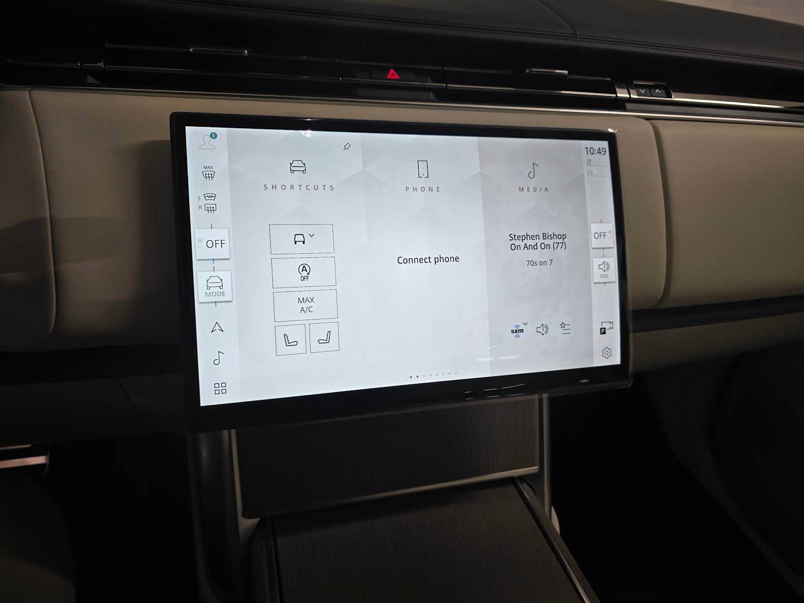 New 2026 Land Rover Range Rover SE image 26