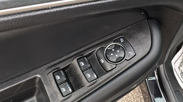 Certified 2024 Ford Edge SEL w/ Convenience Package image 11