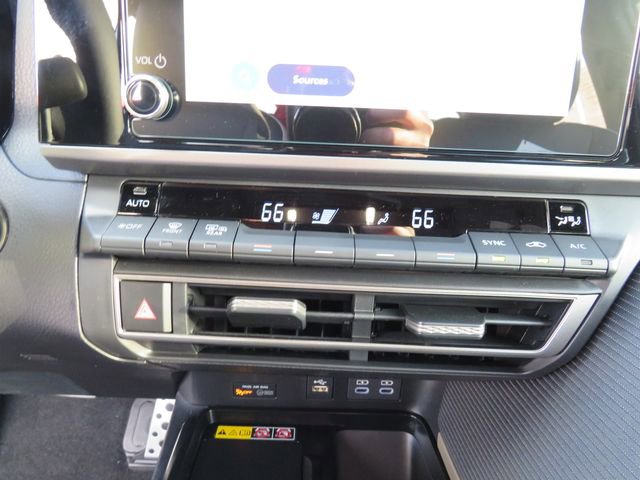 Certified 2026 Toyota Camry SE FWD image 26