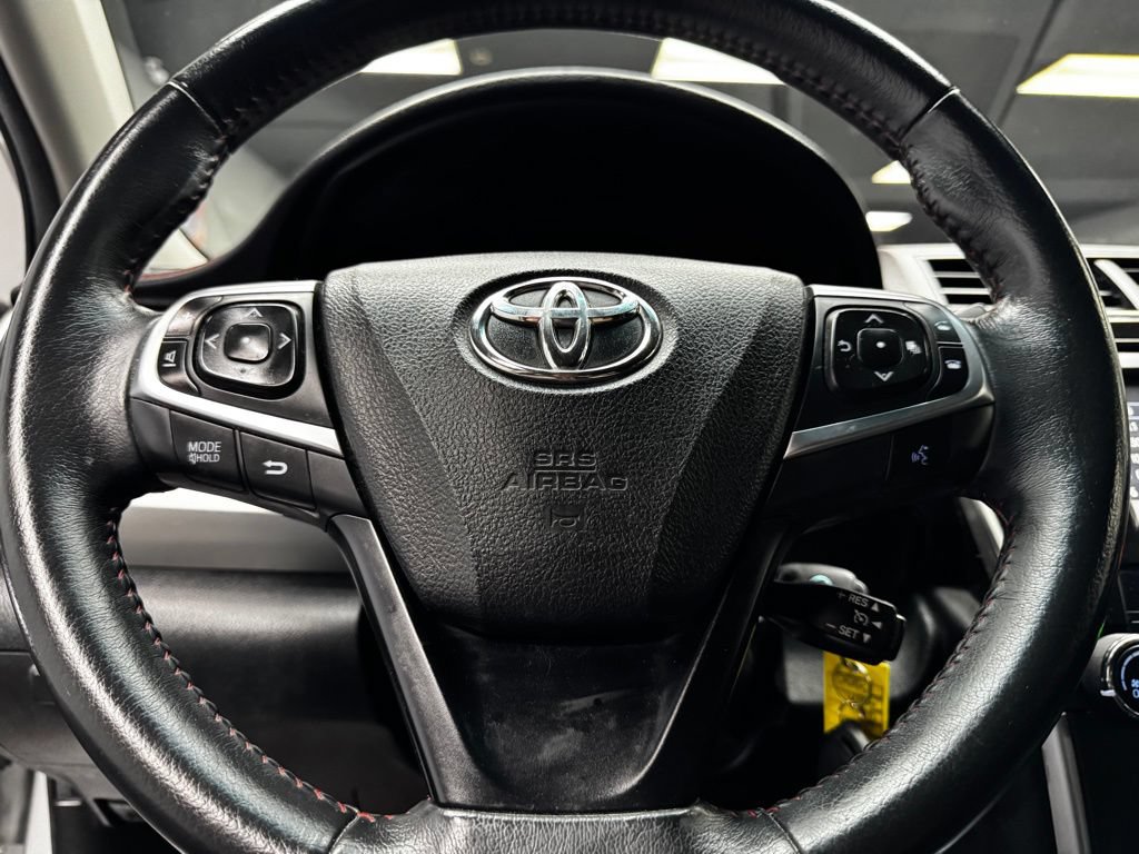 Used 2017 Toyota Camry SE FWD image 23