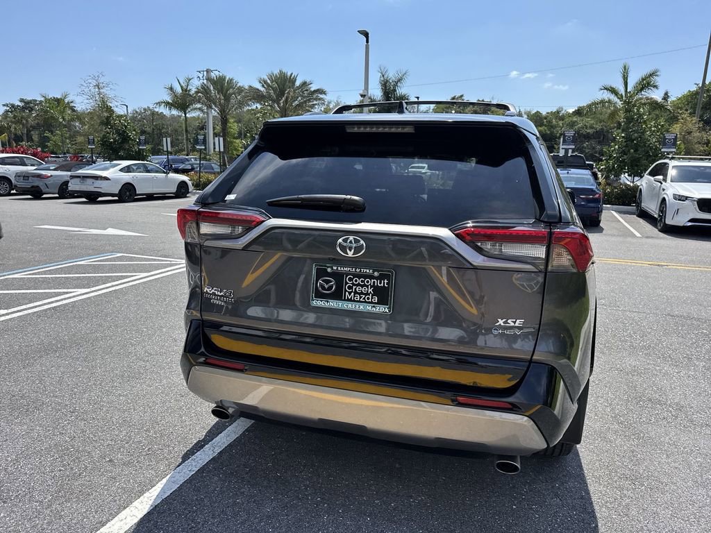Used 2025 Toyota RAV4 XSE w/ Weather Package AWD/4WD image 25