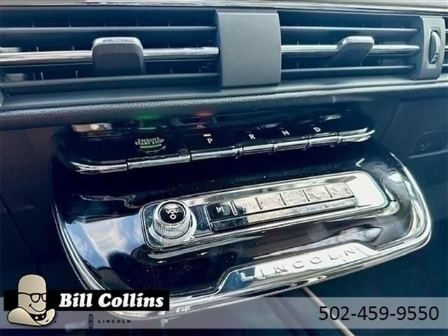New 2024 Lincoln Corsair AWD w/ Equipment Group 102A image 18