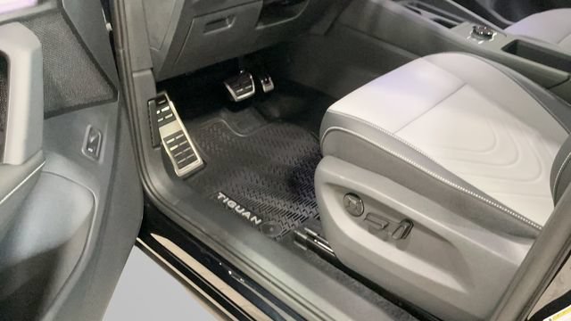 New 2026 Volkswagen Tiguan SE R-Line AWD/4WD image 28