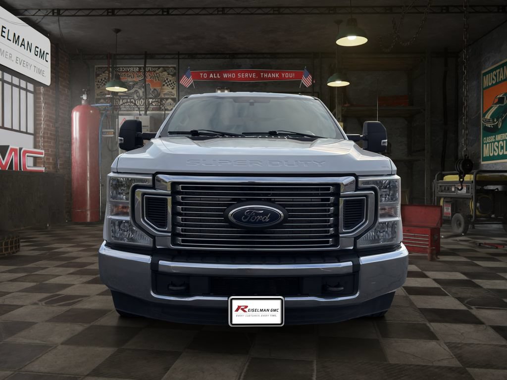 Used 2022 Ford F350 XL w/ STX Appearance Package RWD image 2