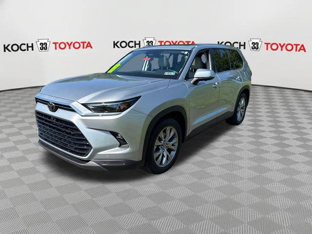 Used 2024 Toyota Grand Highlander AWD image 3