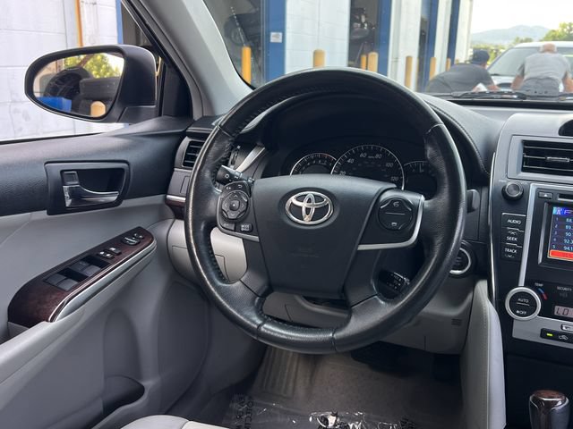 Used 2012 Toyota Camry XLE w/ Leather Pkg FWD image 17