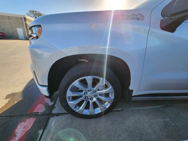 Used 2019 Chevrolet Silverado 1500 High Country w/ Technology Package image 7