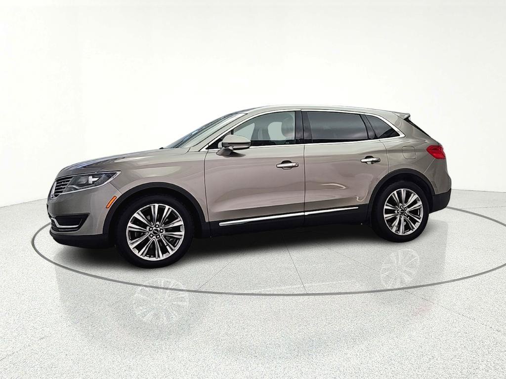 Used 2017 Lincoln MKX Reserve w/ Driver Assistance Package image 3