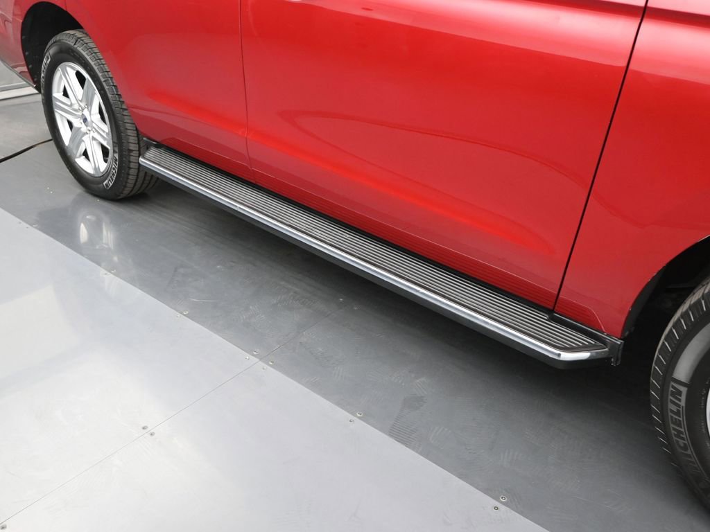 Certified 2020 Ford Expedition XLT w/ Equipment Group 202A image 27