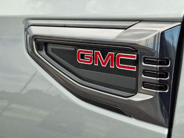 New 2026 GMC Yukon AT4 w/ AT4 Premium Package AWD/4WD image 29