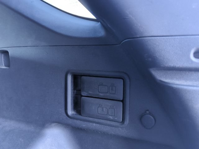 Used 2020 Chevrolet Equinox LT FWD image 13