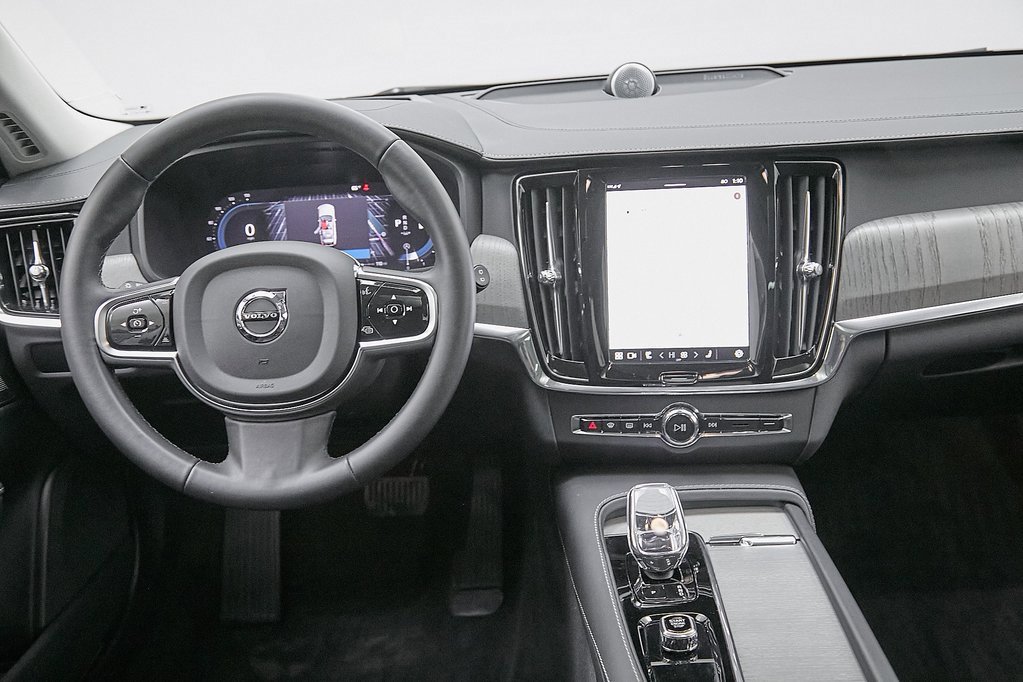 Certified 2024 Volvo V90 B6 Cross Country Ultimate image 30