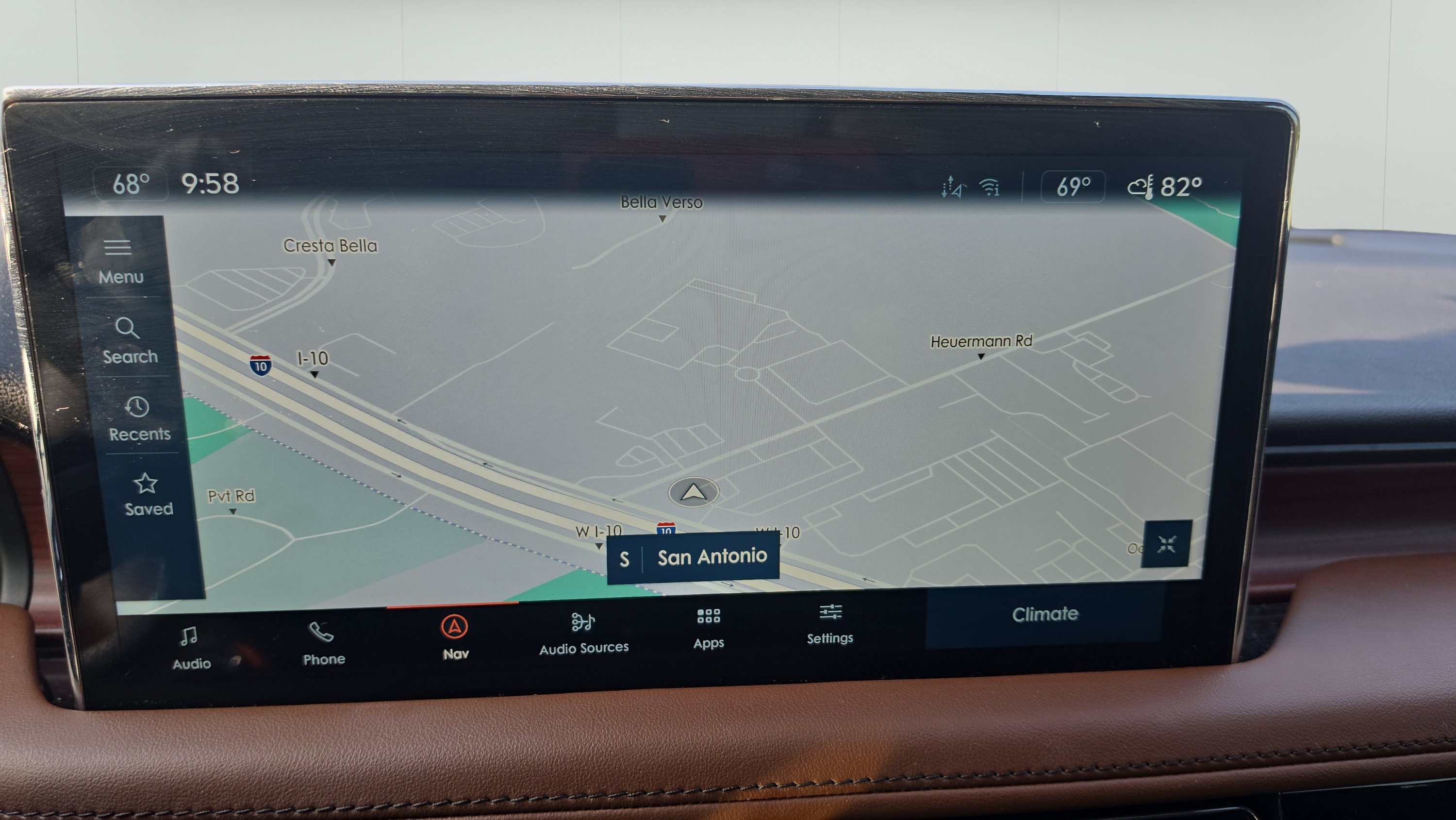 Used 2022 Lincoln Nautilus Reserve AWD/4WD image 17