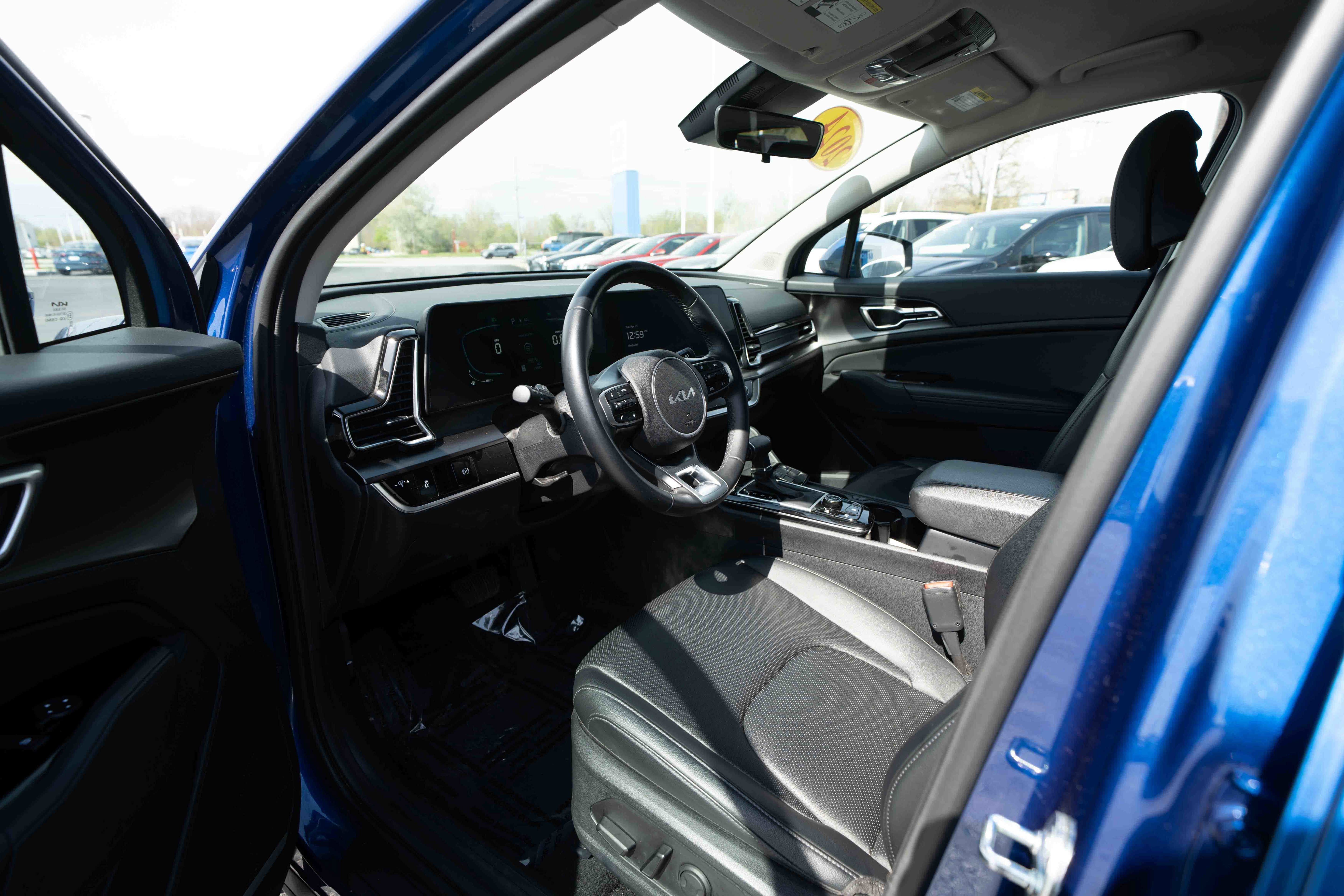 Used 2024 Kia Sportage EX AWD/4WD image 8