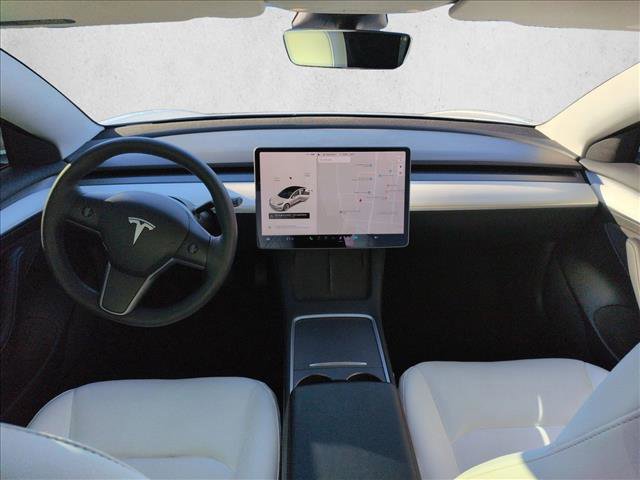 Used 2021 Tesla Model 3 Standard Range Plus image 18