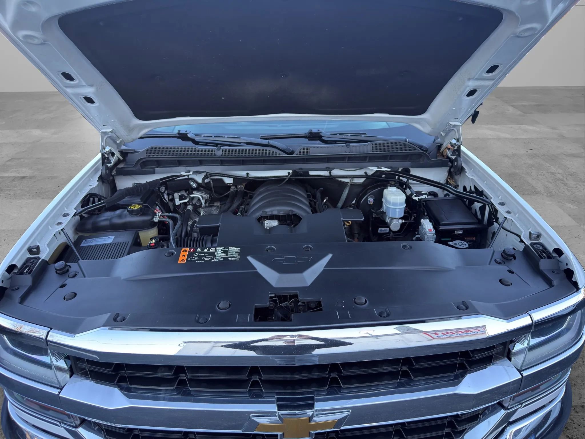 Used 2018 Chevrolet Silverado 1500 W/T w/ WT Convenience Package AWD/4WD image 11