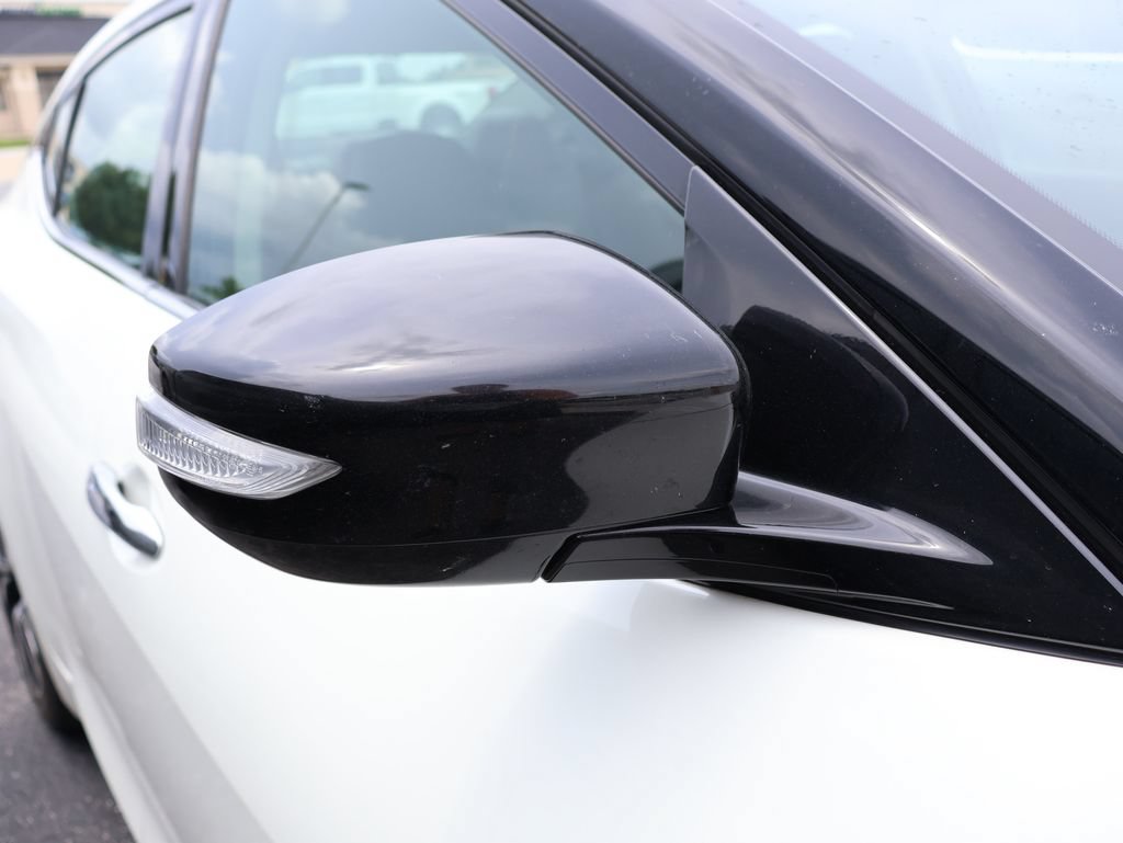Used 2018 Nissan Maxima 3.5 SV FWD image 14
