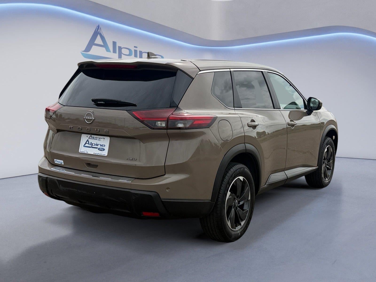 Used 2025 Nissan Rogue SV AWD/4WD image 5