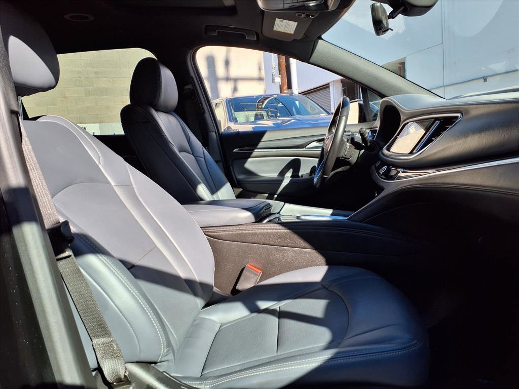 Used 2023 Buick Enclave Premium w/ Experience Buick Package image 25