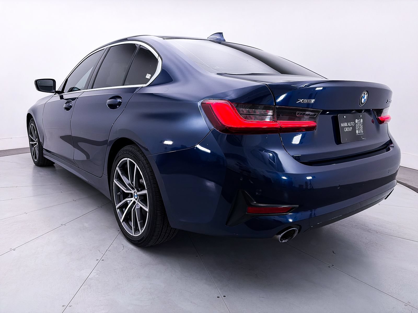 Used 2020 BMW 330i xDrive Sedan w/ Convenience Package AWD/4WD image 13