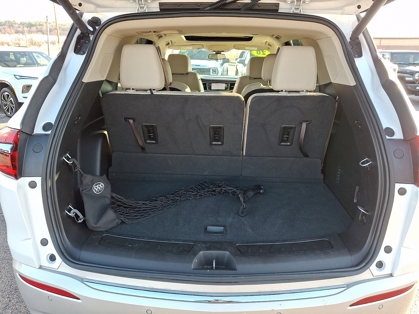 Used 2020 Buick Enclave Essence w/ Sound and Sites Package image 31