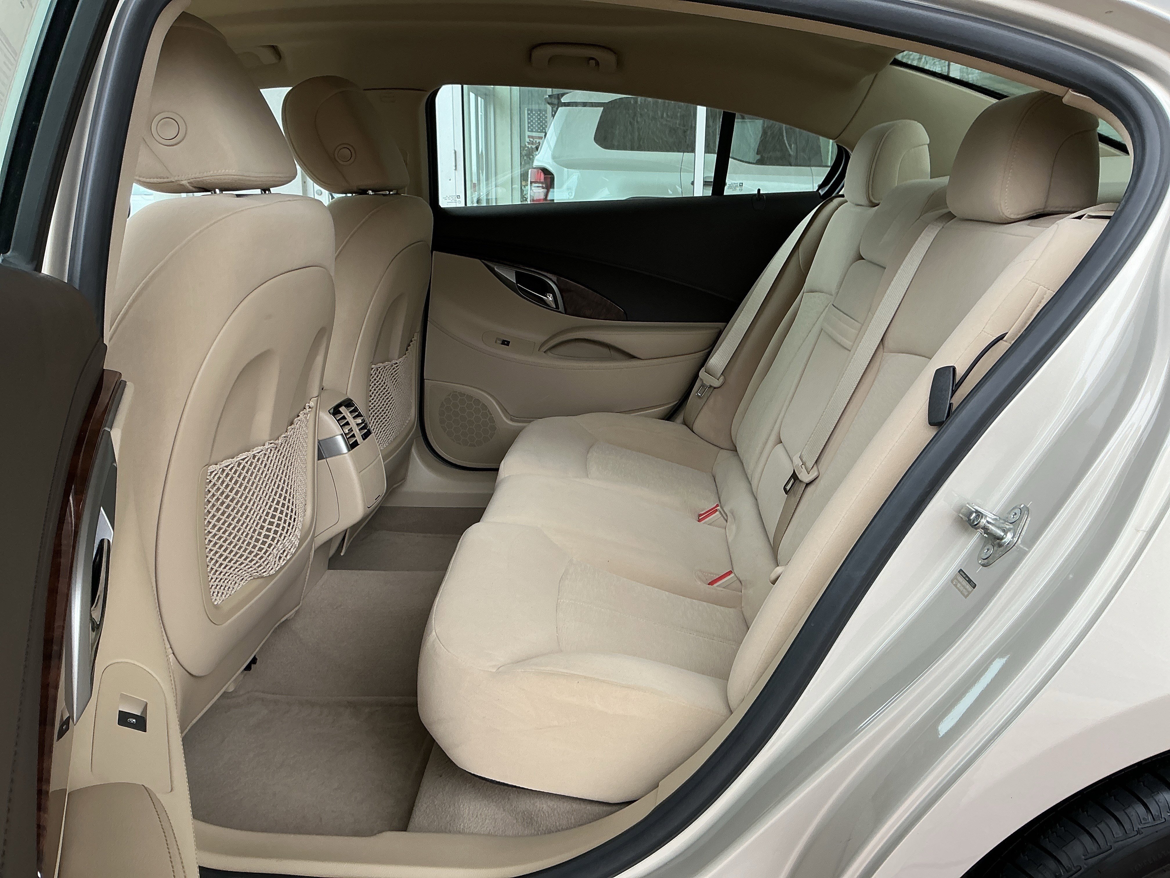 Used 2010 Buick LaCrosse CX image 18