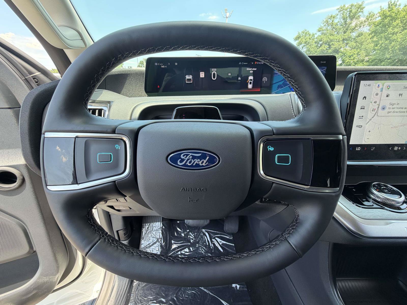 New 2026 Ford Expedition Platinum w/ Driver's Package AWD/4WD image 12
