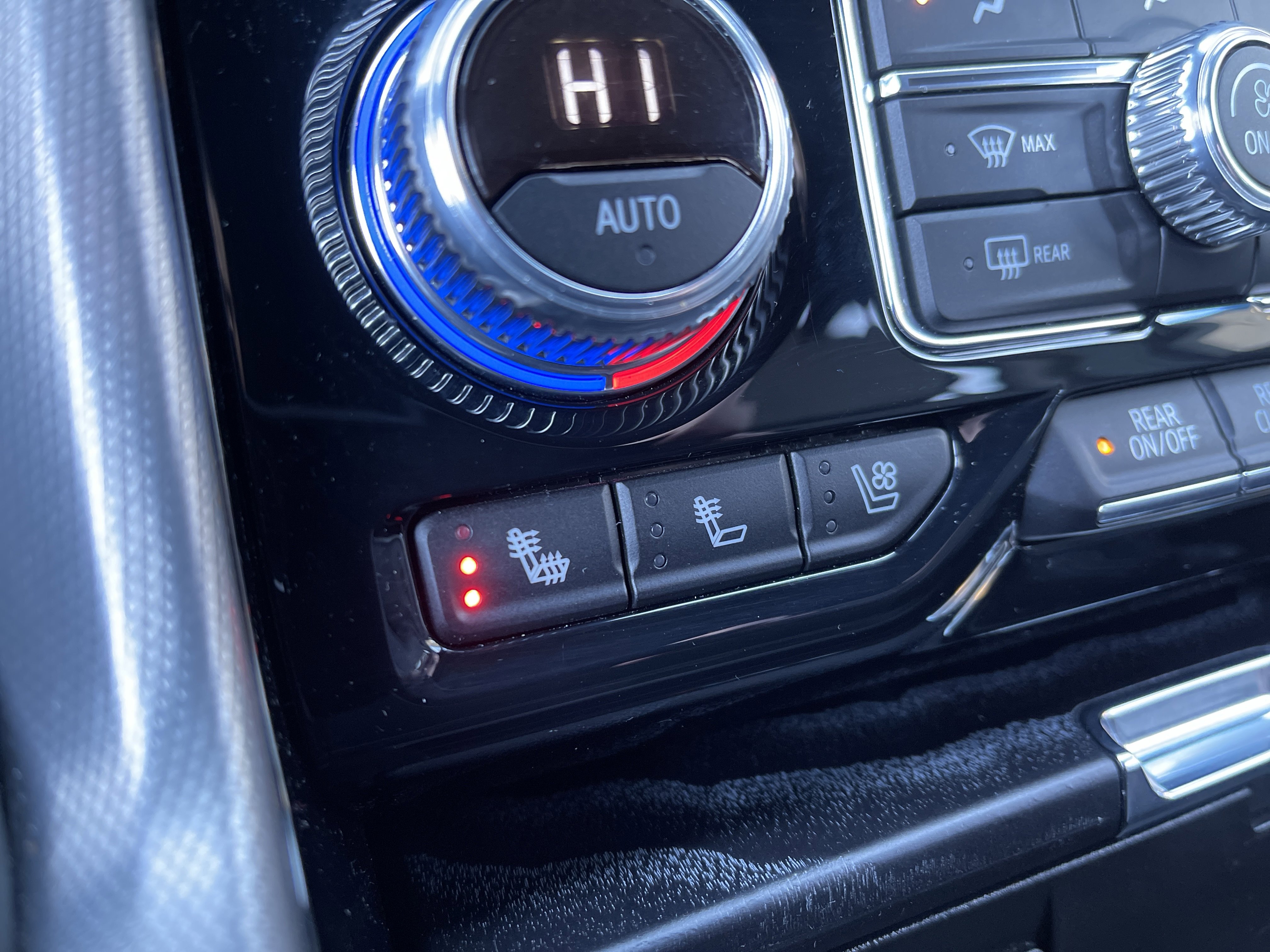 Used 2024 GMC Yukon Denali w/ Max Trailering Package image 35