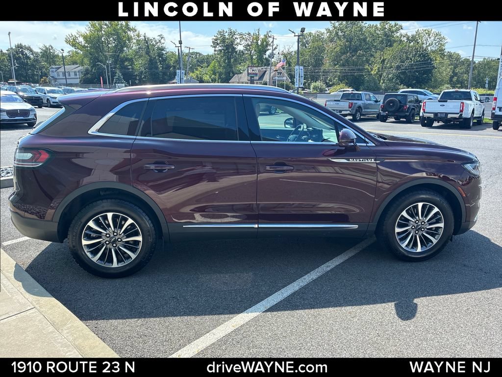 Certified 2023 Lincoln Nautilus Reserve w/ Cargo Utility Package AWD/4WD image 9