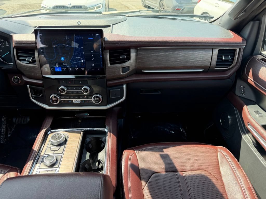 Used 2023 Ford Expedition Limited AWD/4WD image 28