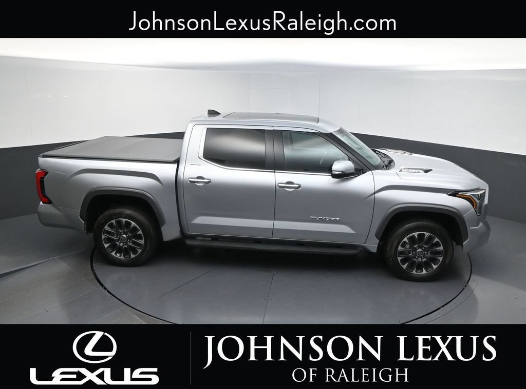 Used 2024 Toyota Tundra Limited AWD/4WD image 29