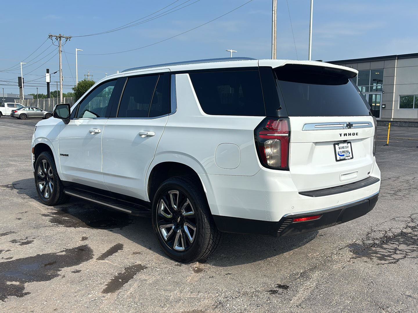 Used 2021 Chevrolet Tahoe LT w/ LT Signature Package AWD/4WD image 5